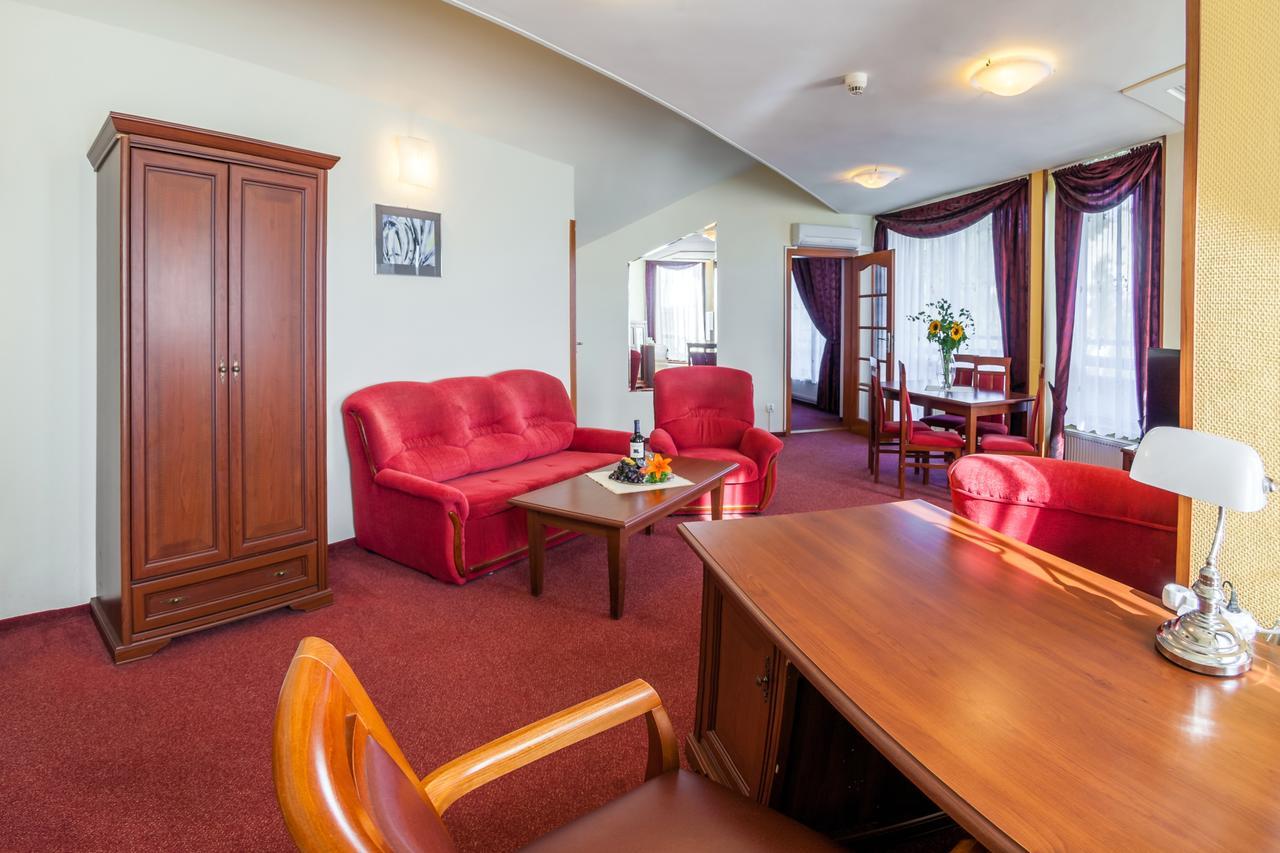 Hotel Jaskółka Ustron Kültér fotó